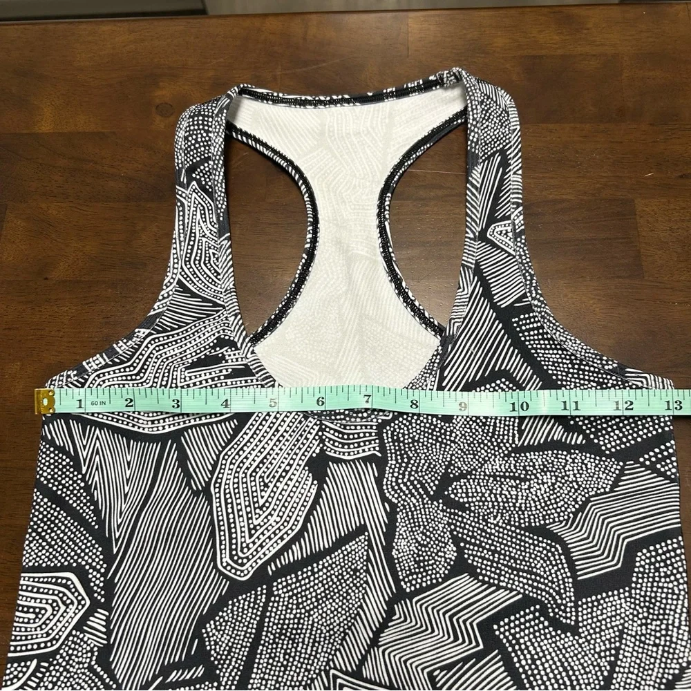 Lululemon Cool Racerback Tank Top Shirt in Dottie Tribe Print White Black Size 4
